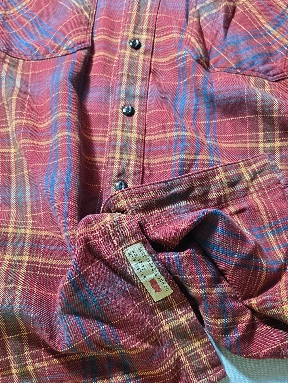 Levi's 100% Cotton Red Regular Fit Flannel Size M